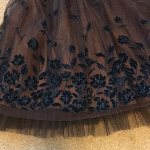 Brown with teal flower accents and cummerbund - Picture 2 of 5